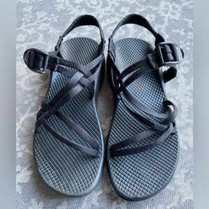 Chaco black sandals women’s 8